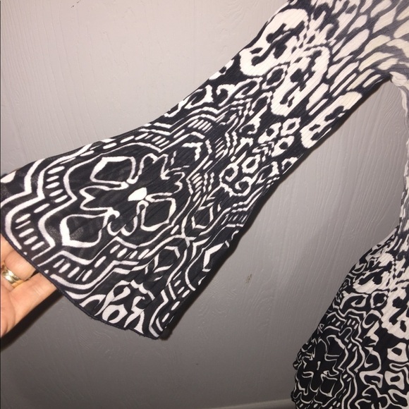 ❤️ Investments size medium stretch black white gray 3/4 length sleeve beaded - Picture 4 of 7